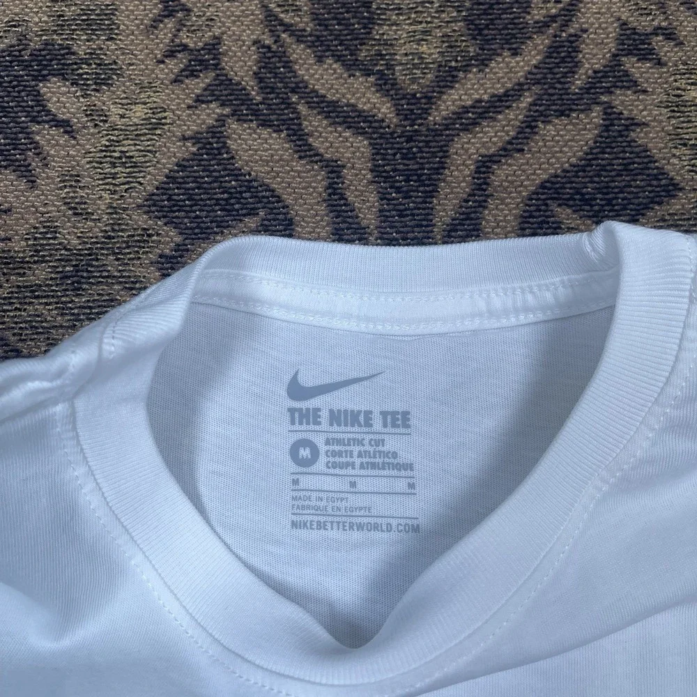 Team USA Soccer Crest White Nike Athletic Cut T-Shirt Youth Size Medium New